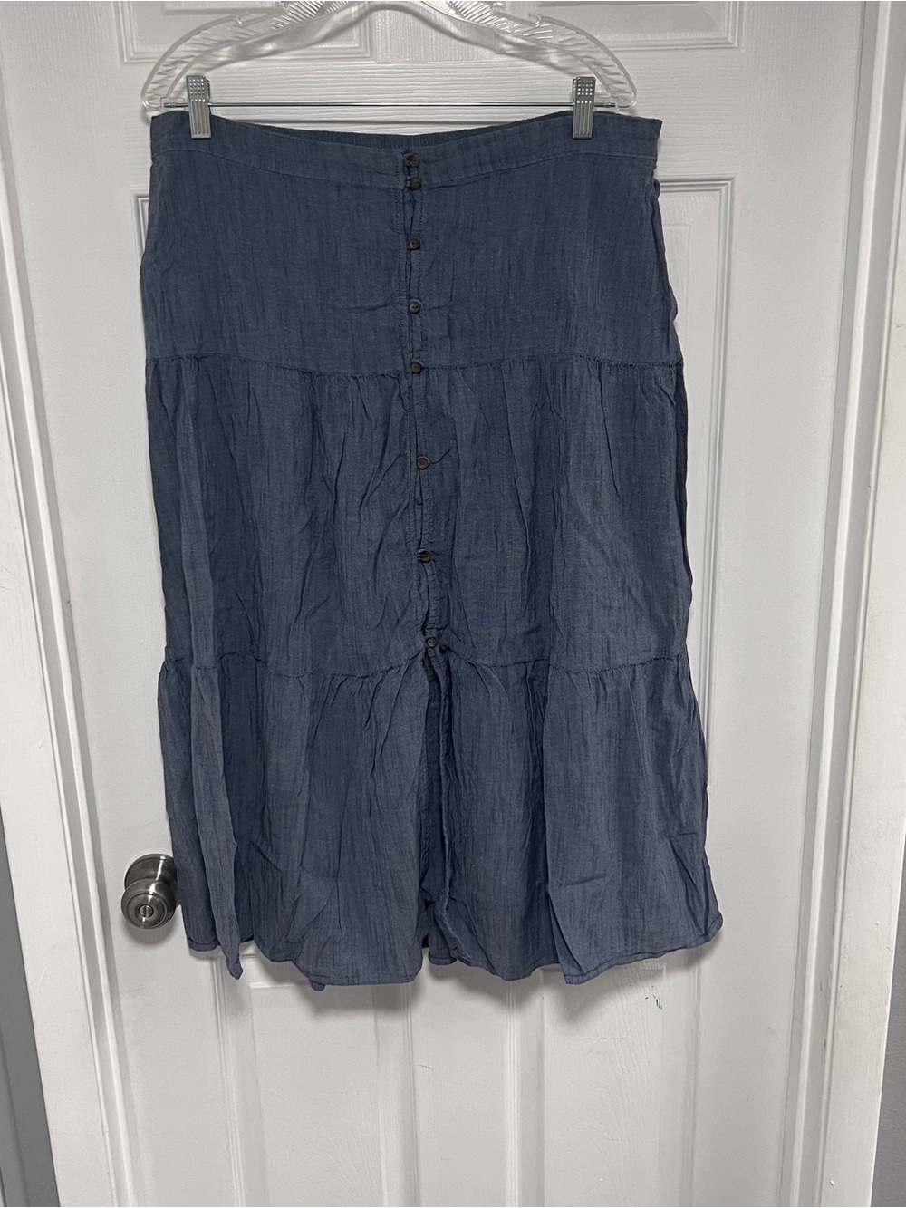 Old Navy Denim-Look Blue Tiered Button Midi Skirt With Pockets Size XL
